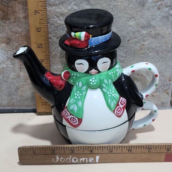 Temptations by Tara 3 Piece Ceramic Stacking Penguin Teapot Mug Cup Set - Picture 9 of 14